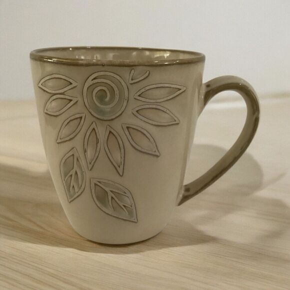 Pfaltzgraff Daisy Chain Flower Coffee Mugs Tea Cups Beige 3 3/4 Set Of 5 - Picture 5 of 6